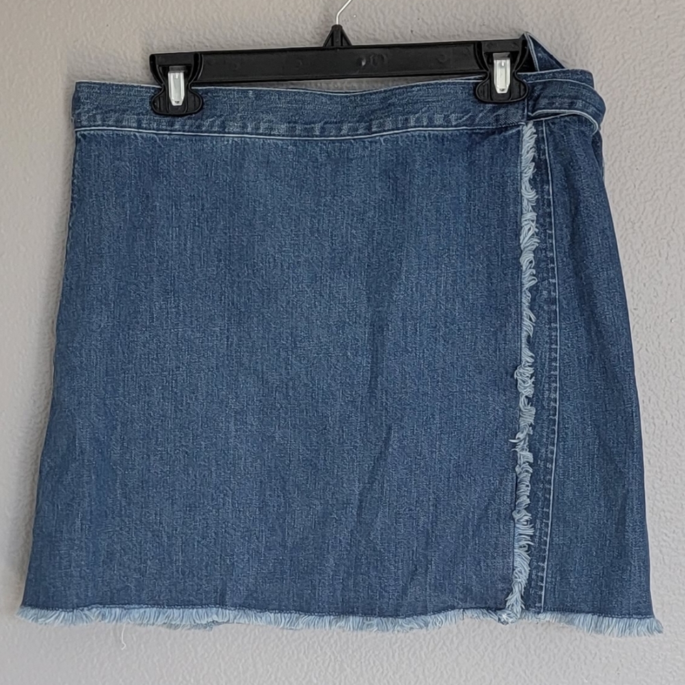 MADEWELL Raw-Hem Mini Wrap Skirt in Cardiff Wash/Size 14.